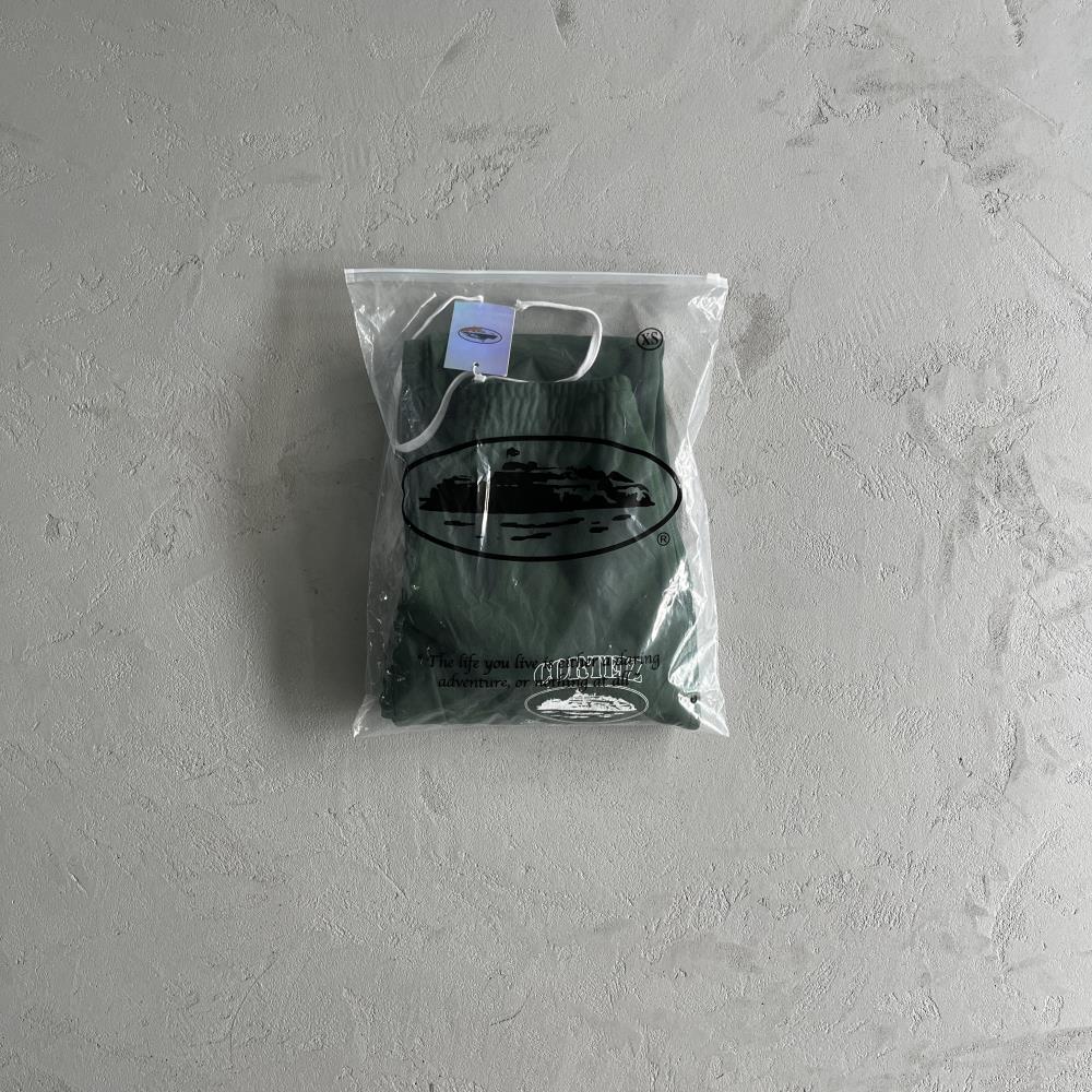 Superior V2 Zipper green set