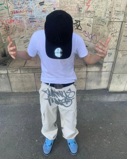 White Graff Cargos
