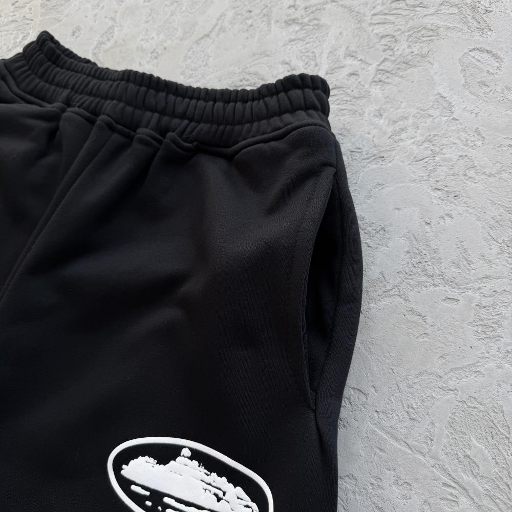 ISLAND PUFF PRINT SWEATSHORT