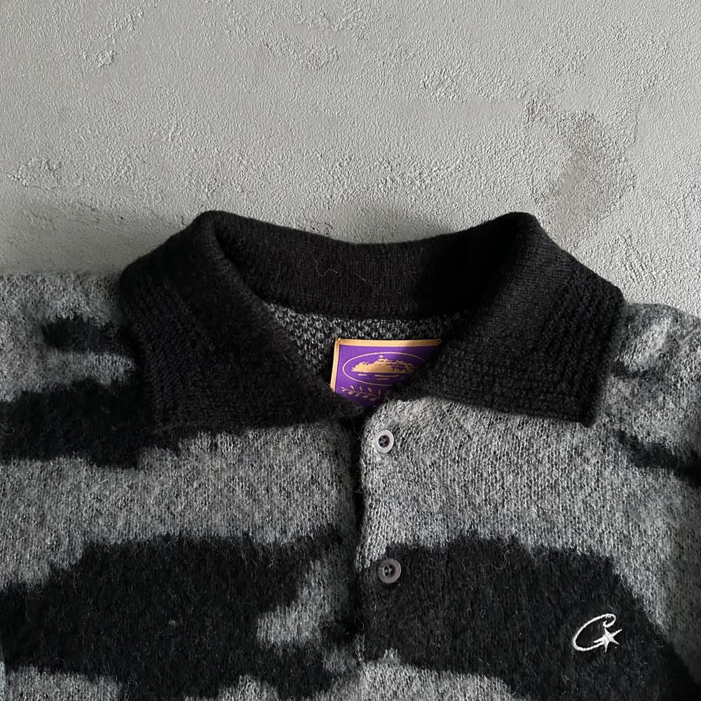 morehairfuzzy collar sweater-black
