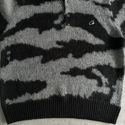 morehairfuzzy collar sweater-black