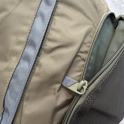 ME sling bag