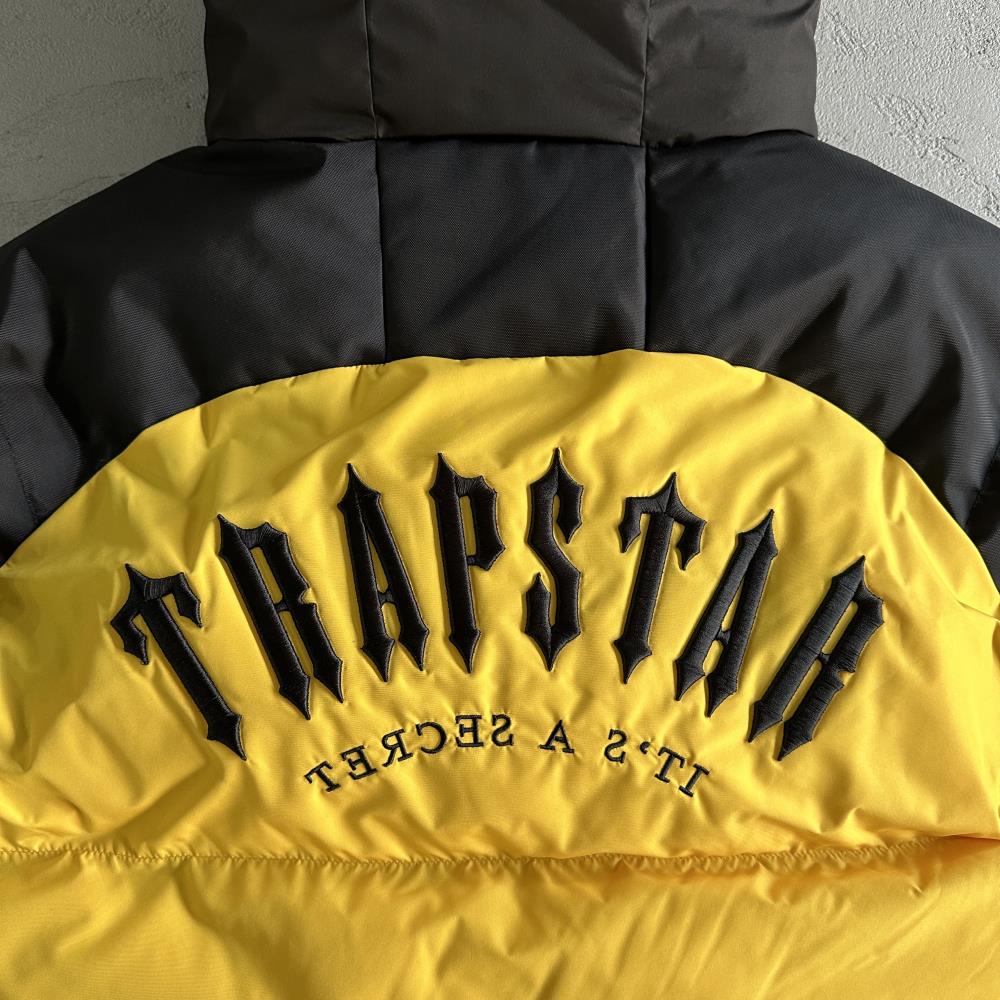 Decoded Arch Puffer Jacket Black Yellow