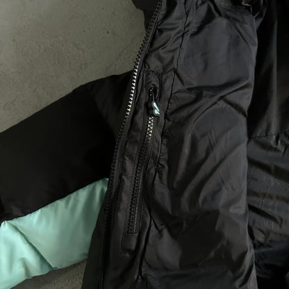 syna down jacket- Black and blue