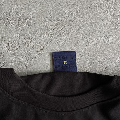 times new roman tee -black