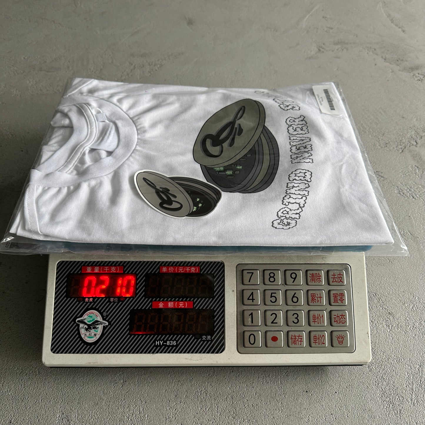 SY grinder tee white