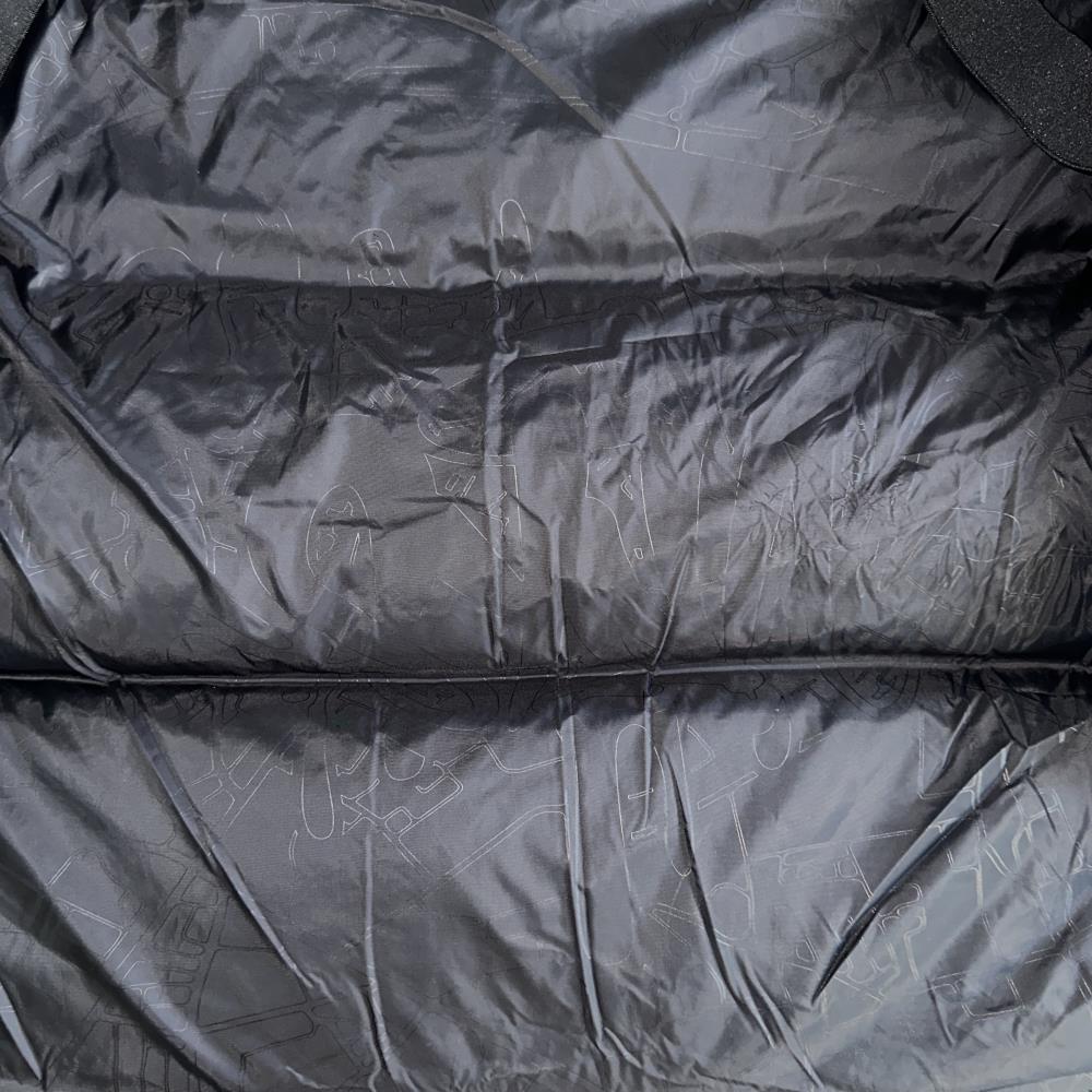 syna down jacket- Black and blue