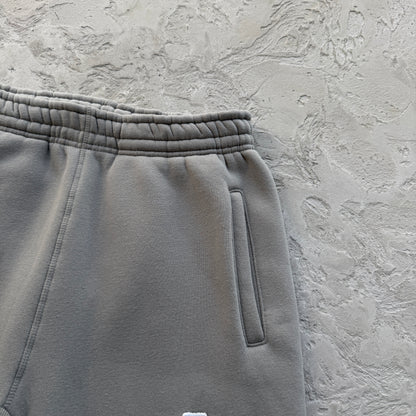 college arch open hem set-grey