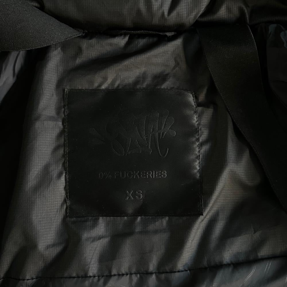 syna down jacket- Black and blue