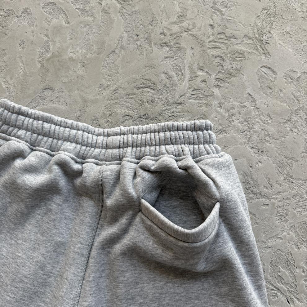 ISLAND PUFF PRINT SWEATSHORT
