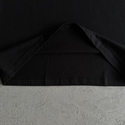 halftone island -black