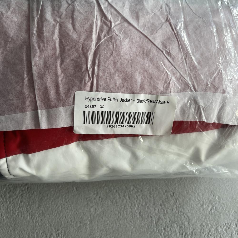 hyperdrive puffer jacket-blackredwhite