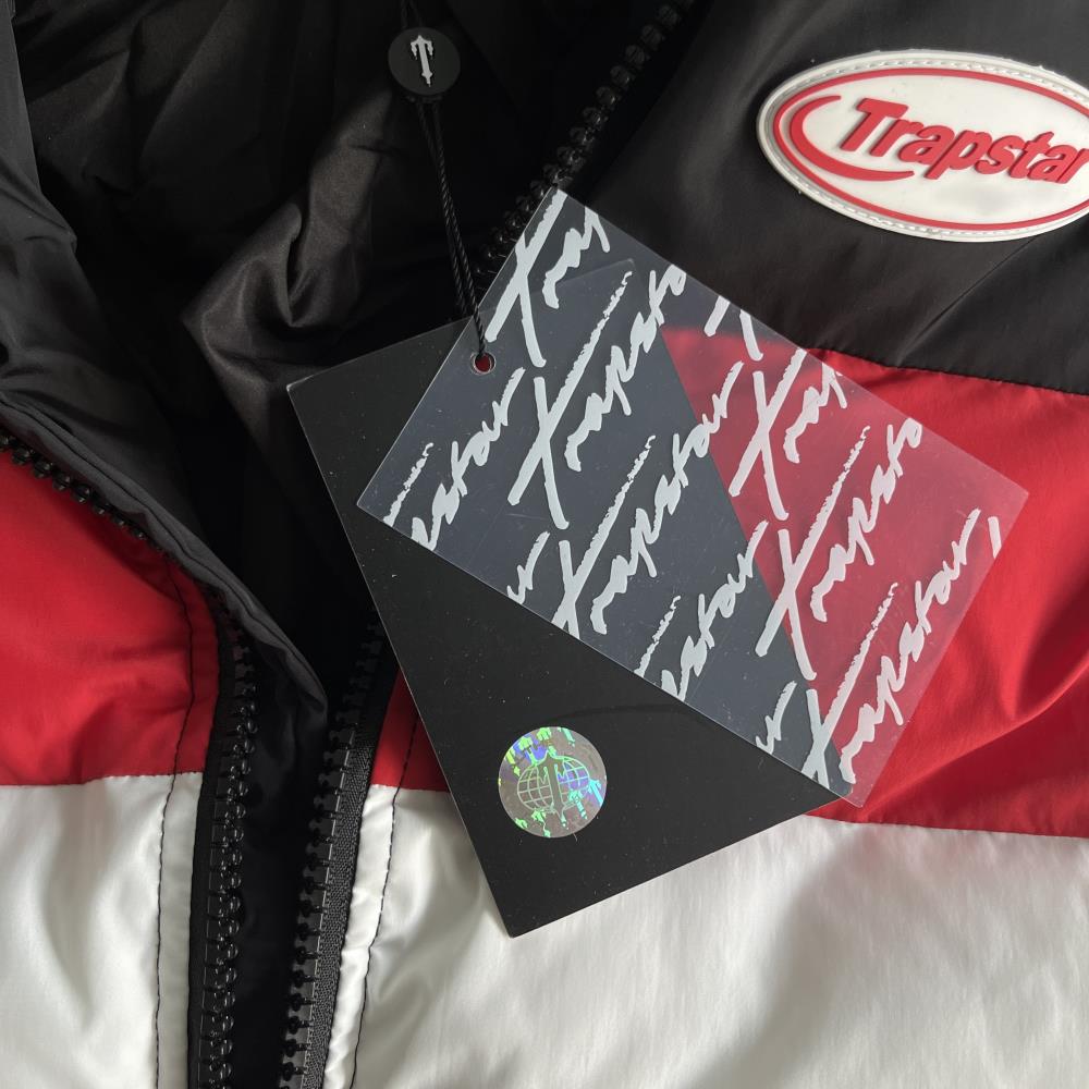 hyperdrive puffer jacket-blackredwhite
