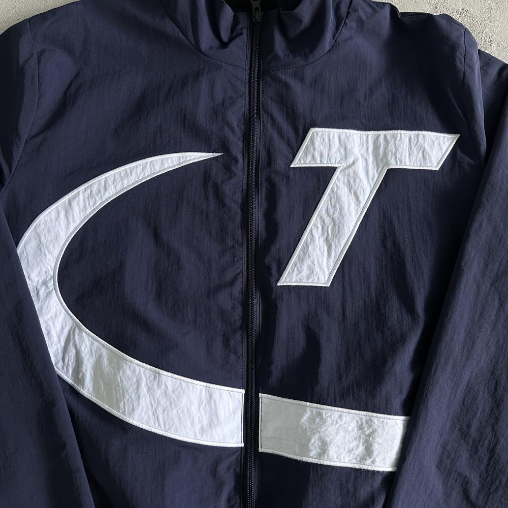 Hyper shellsuit