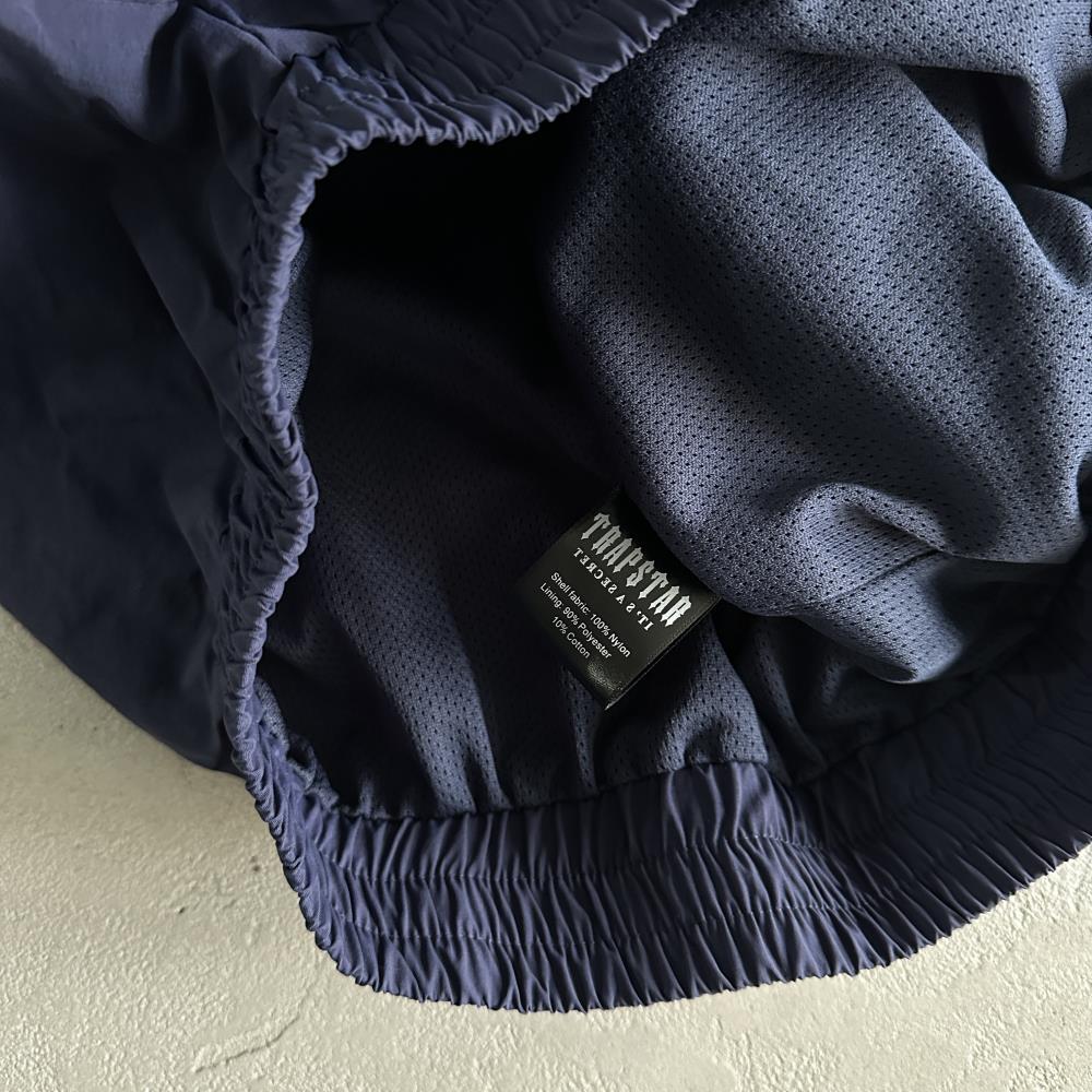 Hyper shellsuit