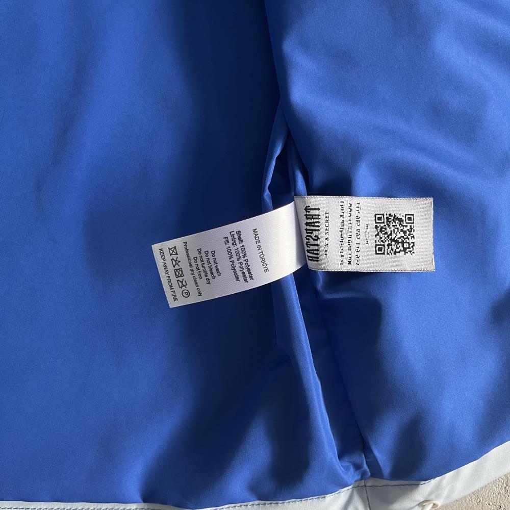 outline arch windbreaker-sky blue gradient