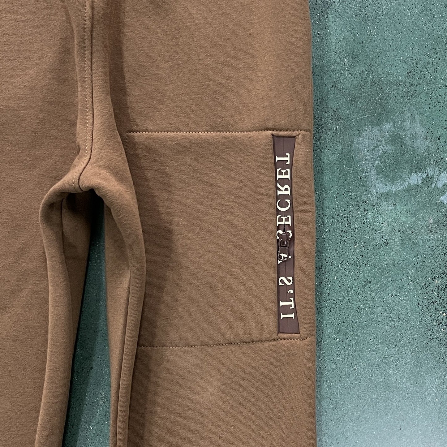 CHENILLE DECDODED2.0 HOODIE TRACKSUIT-BISON